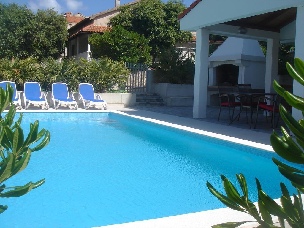 Villa Laurus Kožino Buitenkant foto