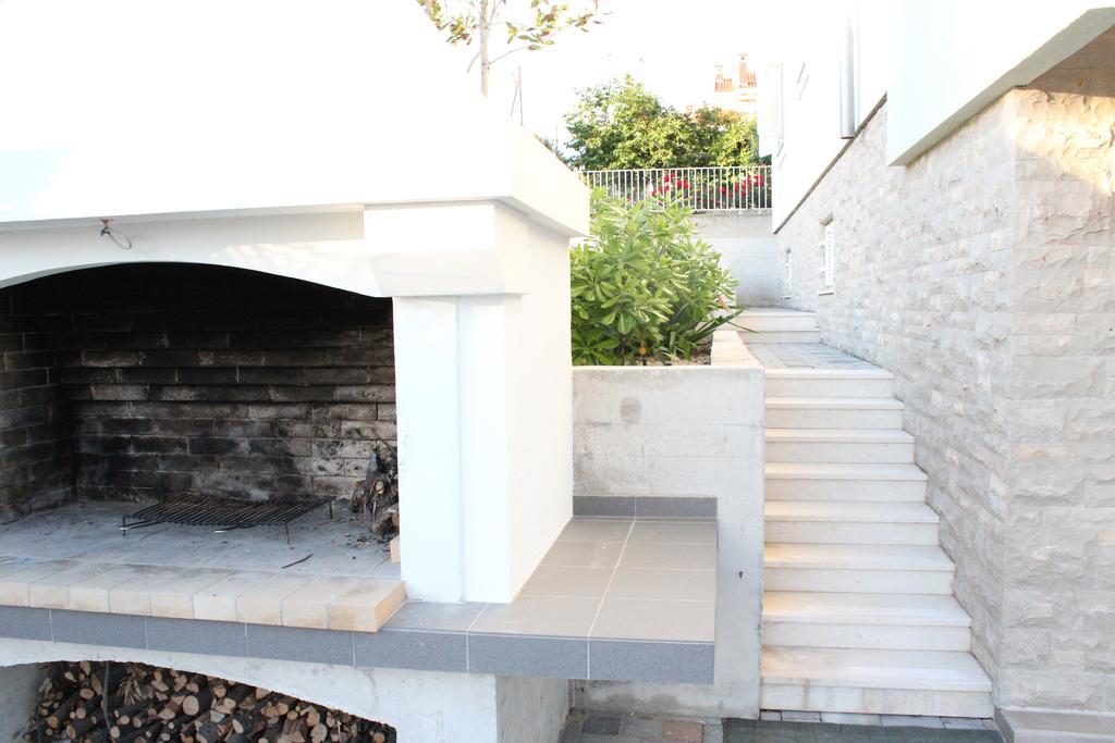 Villa Laurus Kožino Buitenkant foto