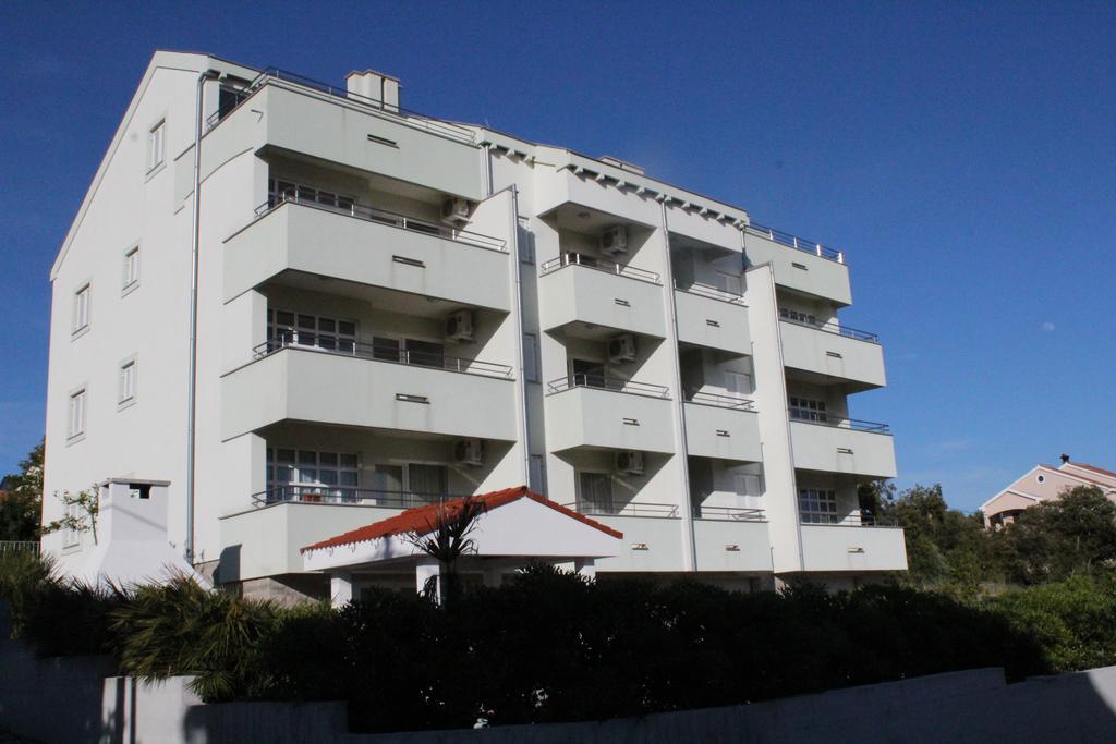 Villa Laurus Kožino Buitenkant foto
